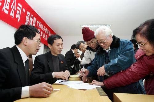 誰(shuí)最反對延遲退休？這3種人給出的答案，道盡心酸